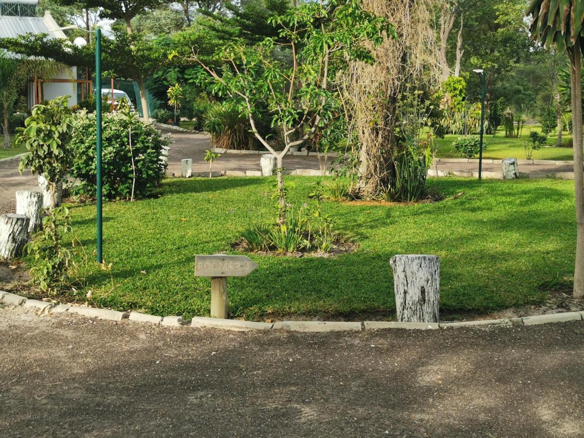 Happy Forest B&B Katima Mulilo Εξωτερικό φωτογραφία